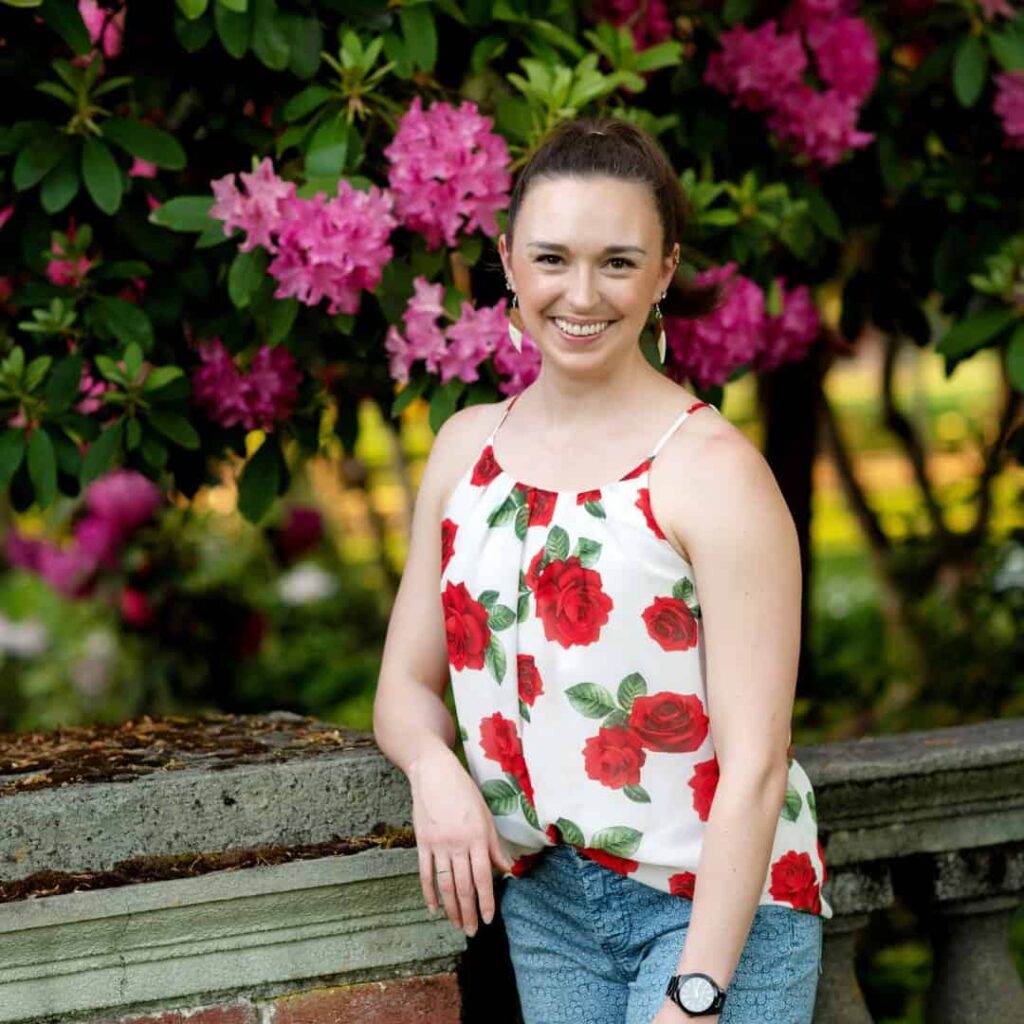 Headshot of Melanie Summers